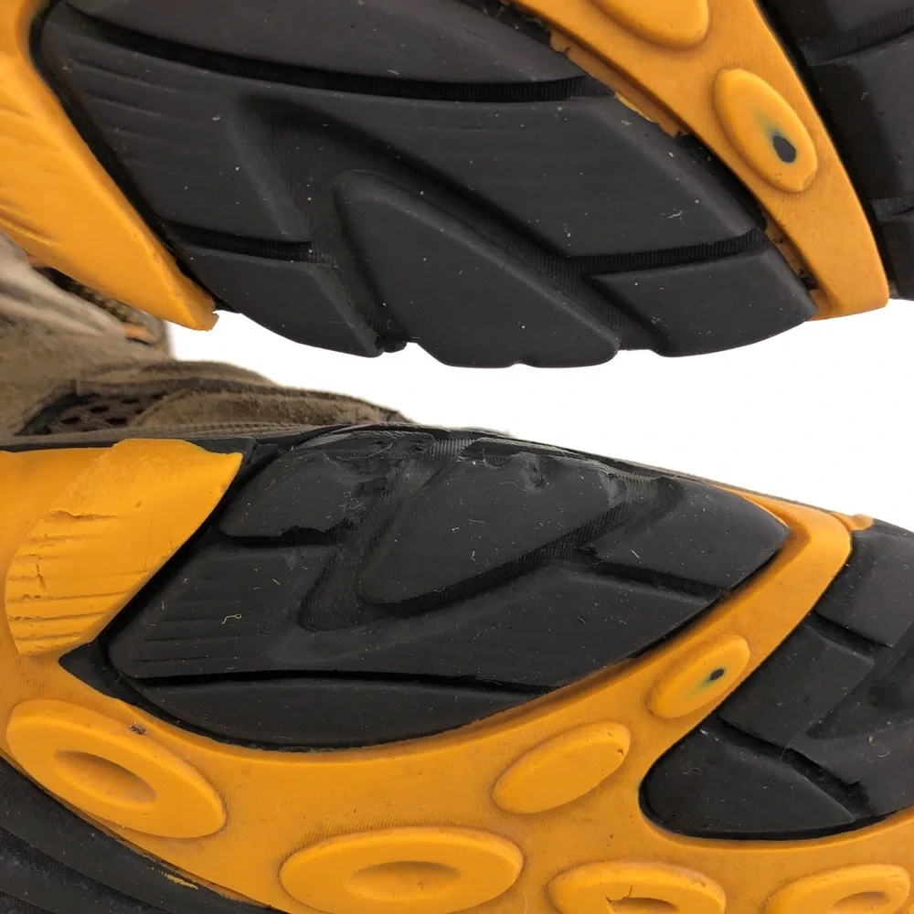 Merrell Moab 2 Mid Ventilator Hiking Boots 13